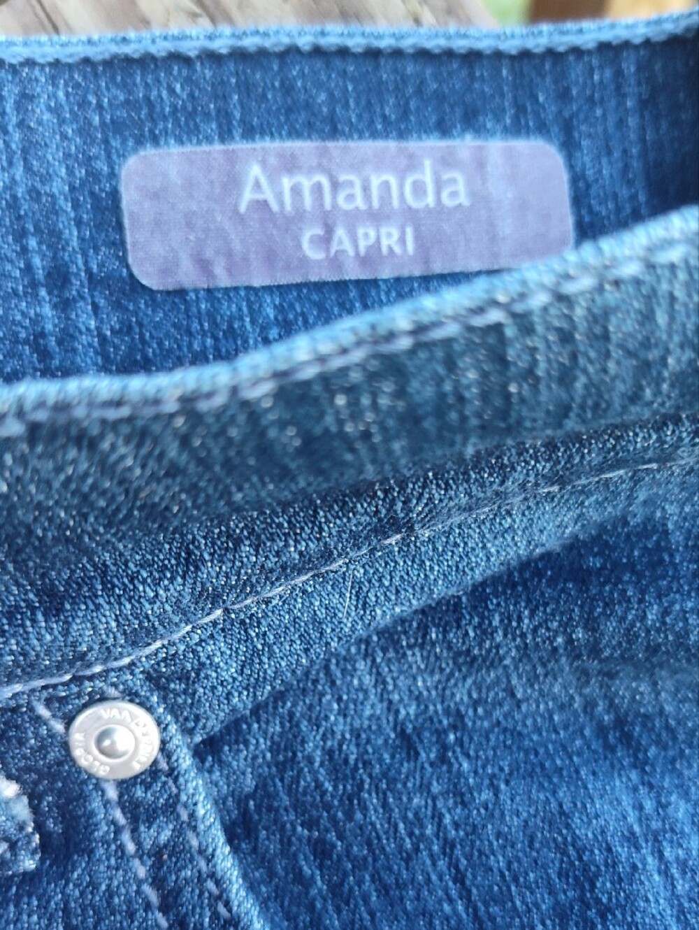 Gloria Vanderbilt Amanda Capri Jeans Size 10 - Picture 6 of 8